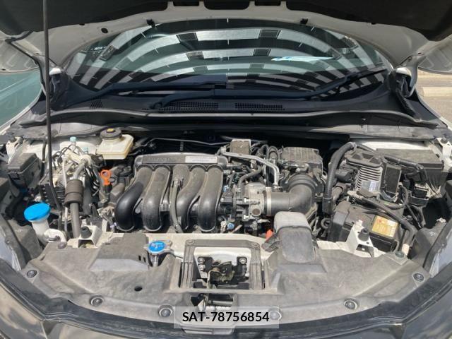 Honda VEZEL 2019-03 8882793-13