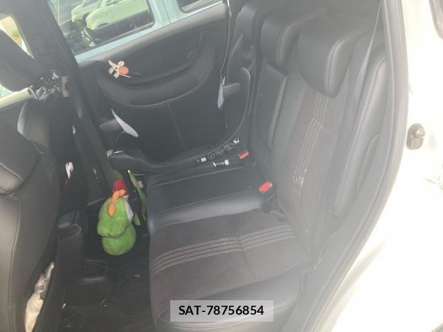 Honda VEZEL 2019-03 8882793-15