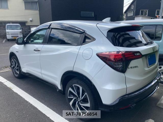 Honda VEZEL 2019-03 8882793-4