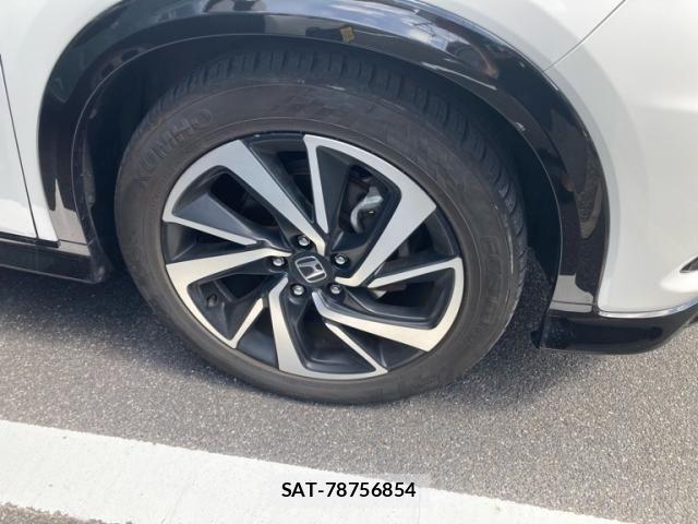 Honda VEZEL 2019-03 8882793-6
