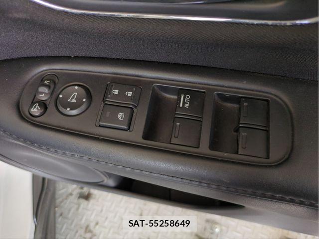 Honda VEZEL 2015-10 8882807-29