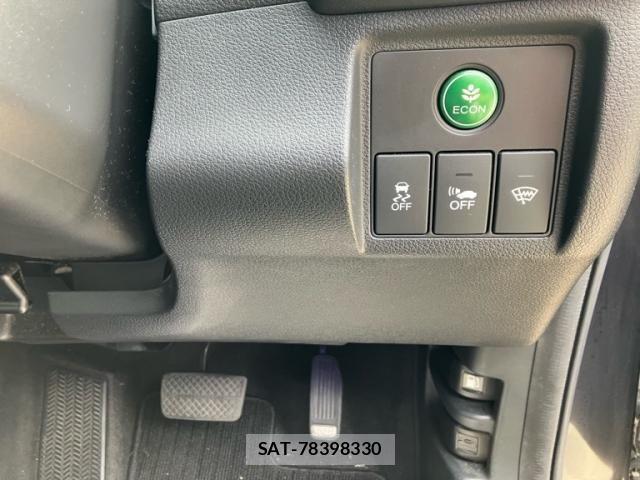 Honda VEZEL 2015-10 8882803-17