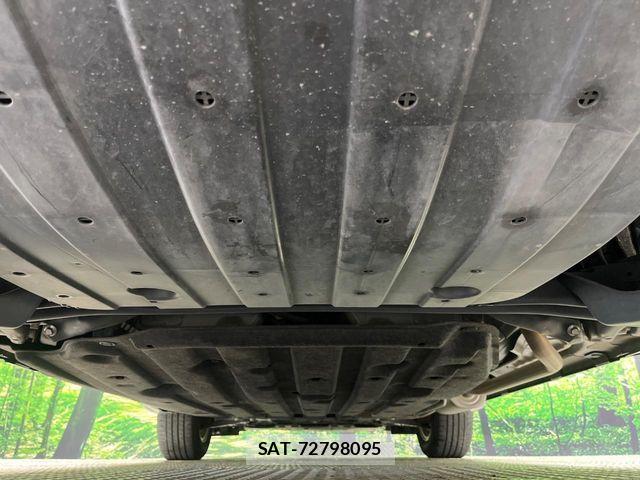 Honda VEZEL 2014-12 8884551-19