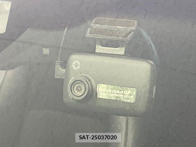 Honda VEZEL 2018-10 8884547-6