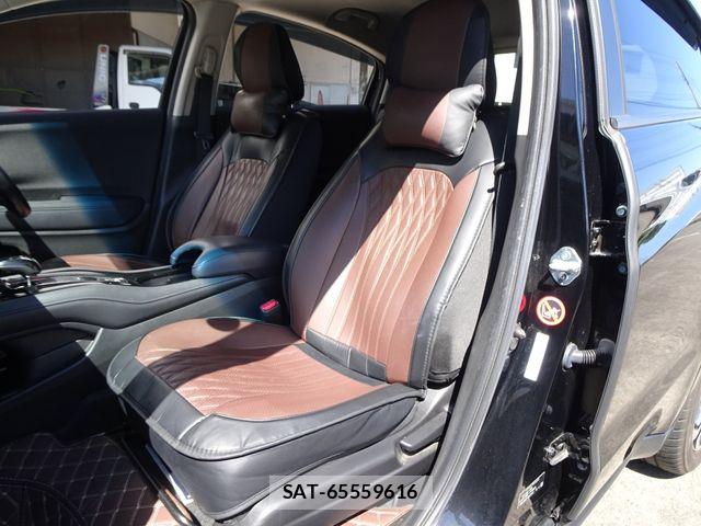 Honda VEZEL 2018-06 8884549-14