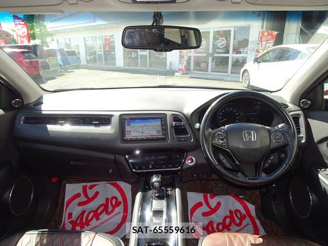 Honda VEZEL 2018-06 8884549-18