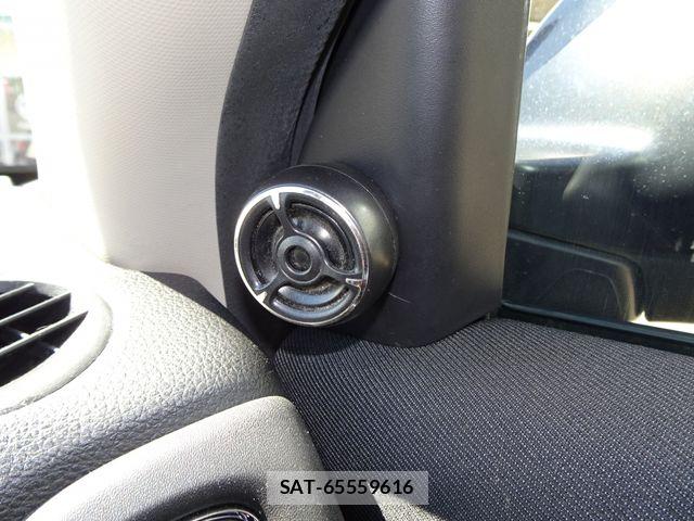 Honda VEZEL 2018-06 8884549-28