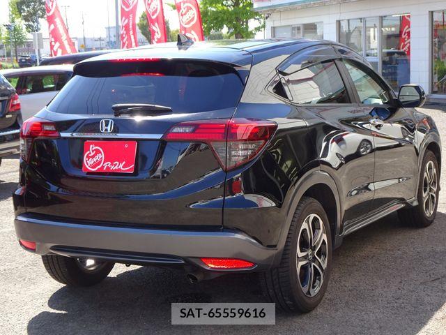 Honda VEZEL 2018-06 8884549-2