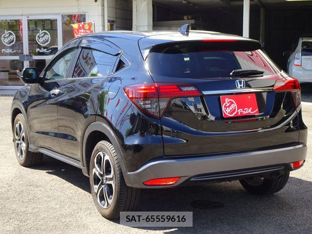 Honda VEZEL 2018-06 8884549-4