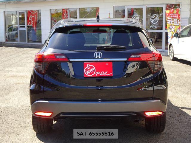 Honda VEZEL 2018-06 8884549-6