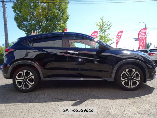 Honda VEZEL 2018-06 8884549-7