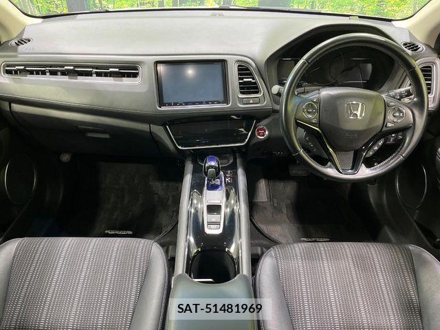 Honda VEZEL 2016-03 8884548-1