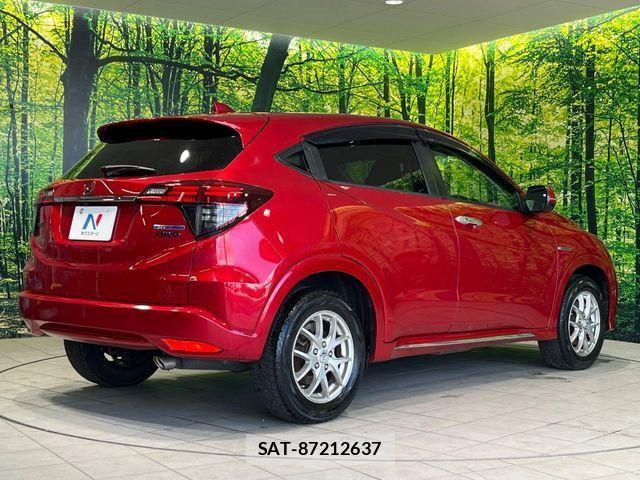 Honda VEZEL 2019-03 4641464-16