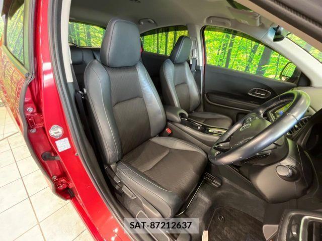 Honda VEZEL 2019-03 4641464-7