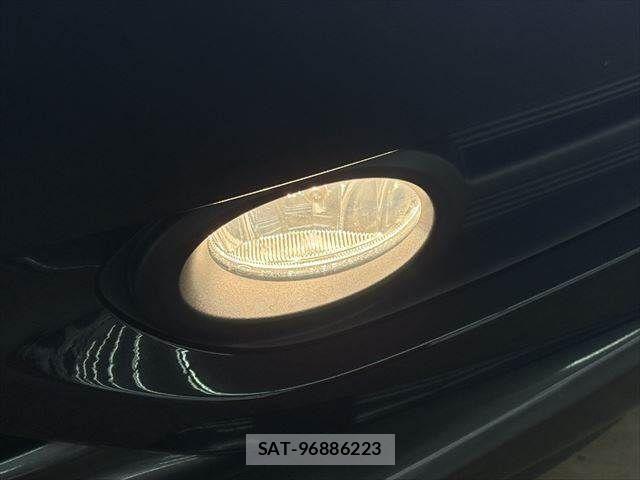 Honda VEZEL 2014-03 4992867-11