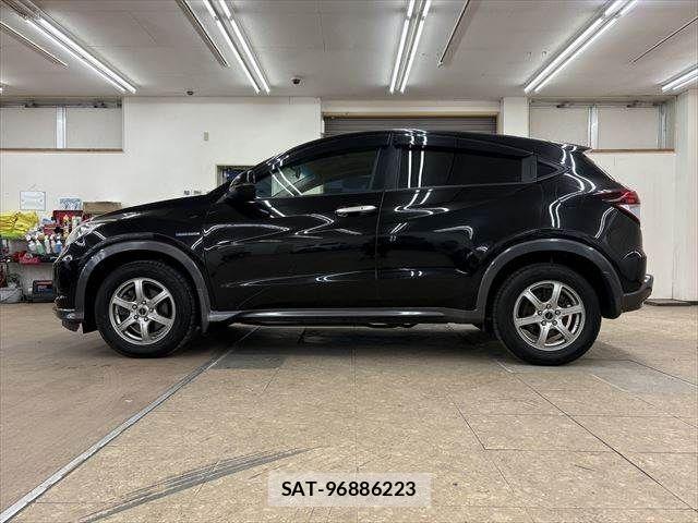 Honda VEZEL 2014-03 4992867-19