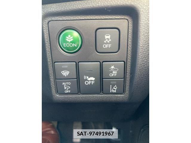 Honda VEZEL 2018-01 5882075-22