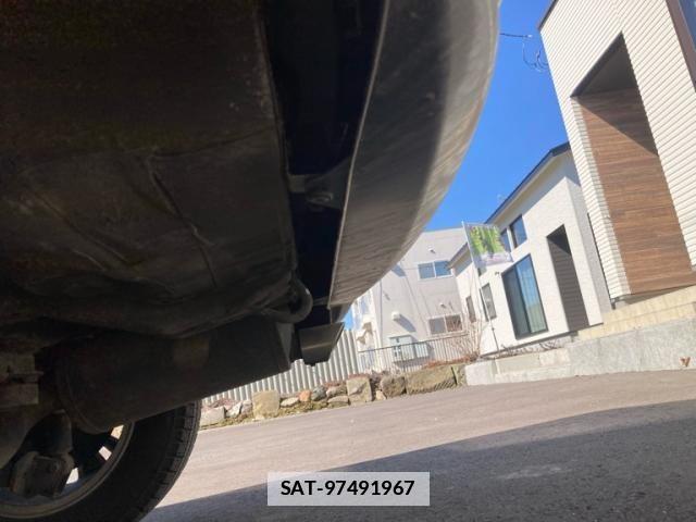 Honda VEZEL 2018-01 5882075-6