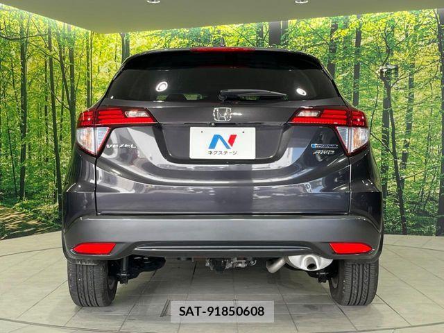 Honda VEZEL 2014-12 6717665-14