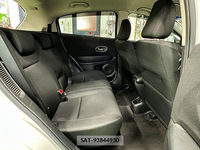 Honda VEZEL 2017-02 6914953-9