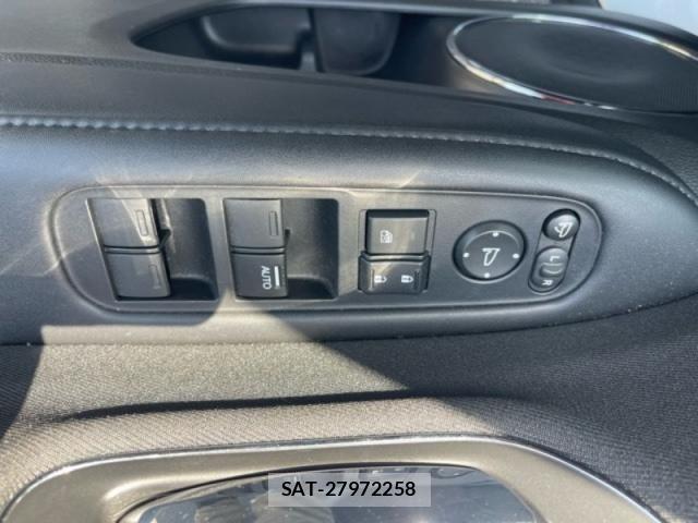 Honda VEZEL 2019-10 7021843-25