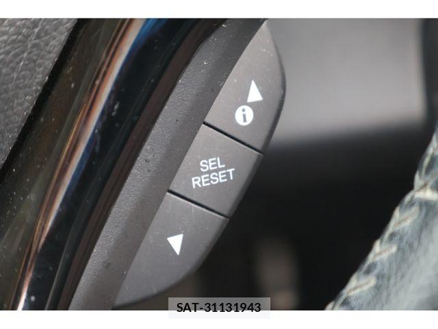 Honda VEZEL 2014-08 7226675-9