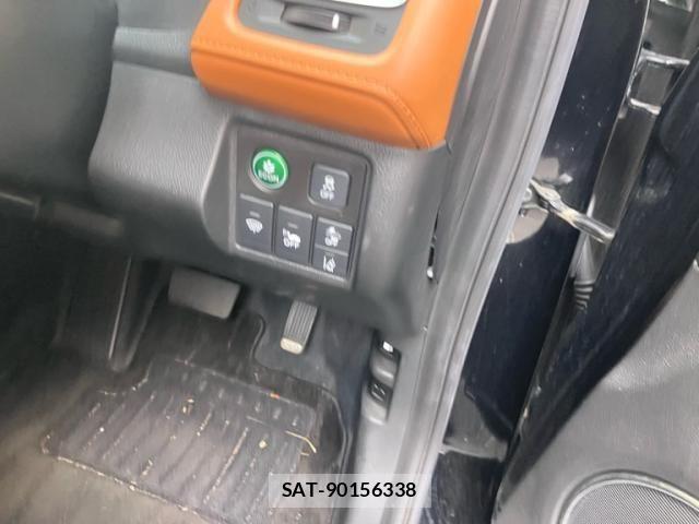 Honda VEZEL 2019-08 7226685-24