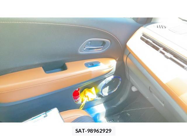 Honda VEZEL 2018-06 7226683-12