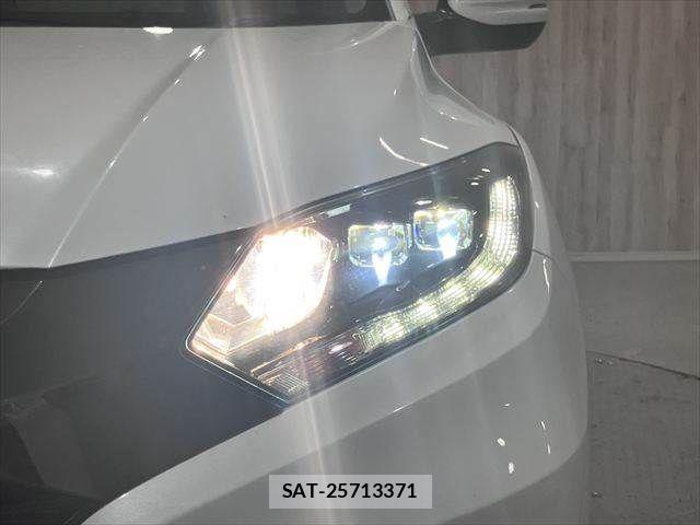 Honda VEZEL 2017-08 7226678-9