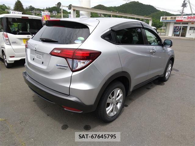 Honda VEZEL 2015-01 7252736-2