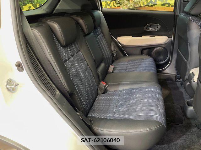 Honda VEZEL 2015-11 7330947-11