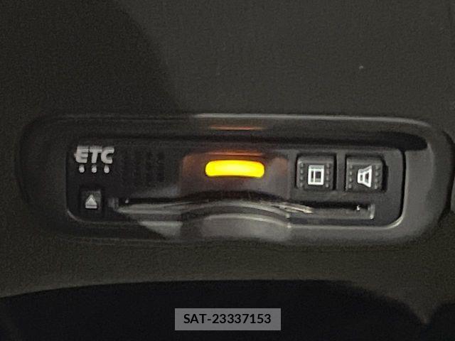 Honda VEZEL 2018-08 7360334-5