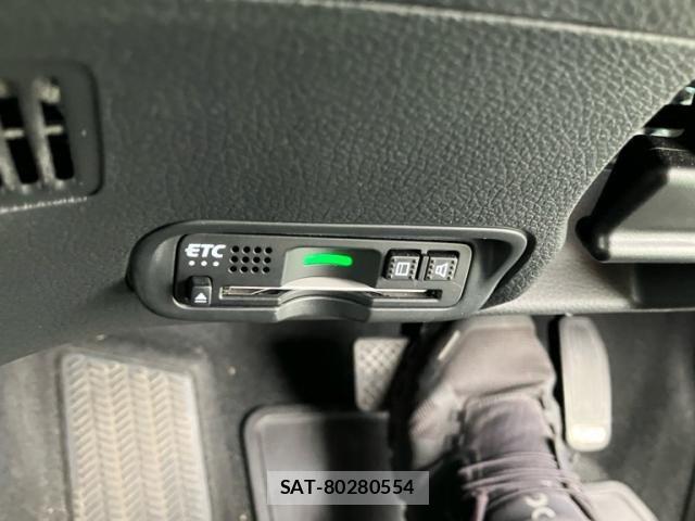 Honda VEZEL 2019-06 7360332-17