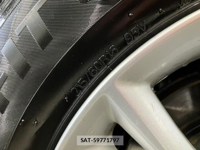 Honda VEZEL 2015-03 7360335-10