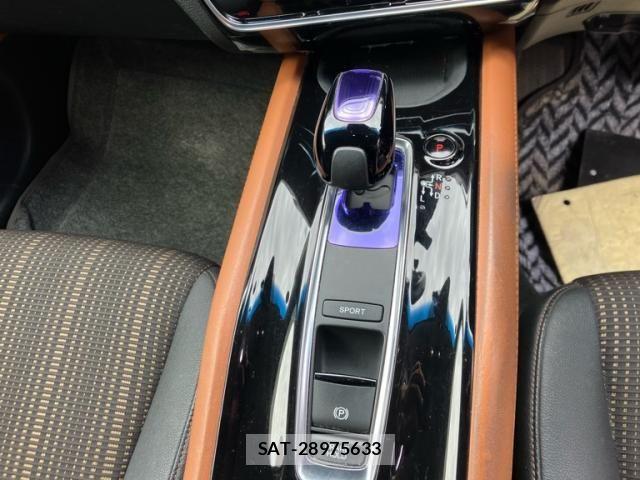 Honda VEZEL 2016-04 7394687-18
