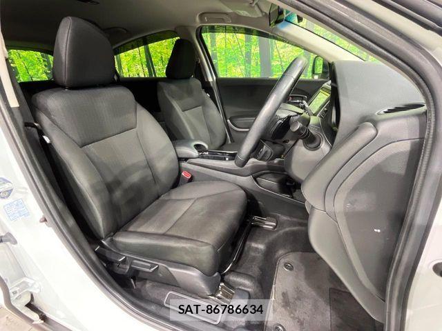 Honda VEZEL 2017-10 7393809-7