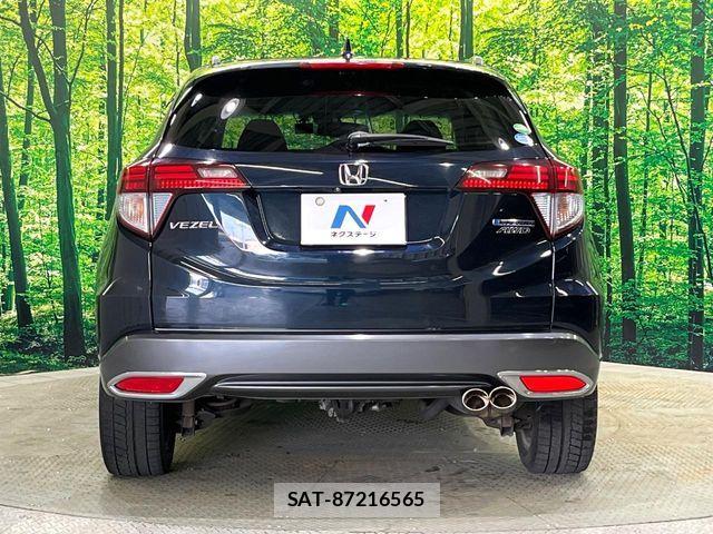 Honda VEZEL 2017-12 7394686-15