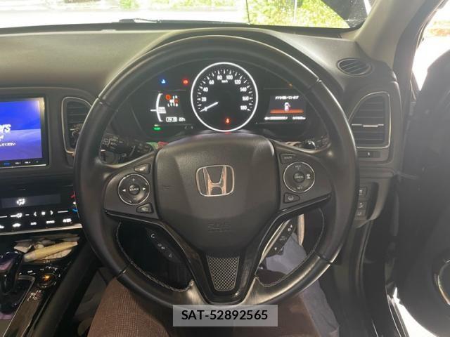 Honda VEZEL 2017-08 7458650-16