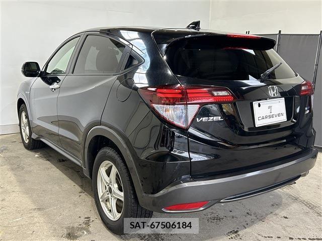 Honda VEZEL 2015-03 7458648-10
