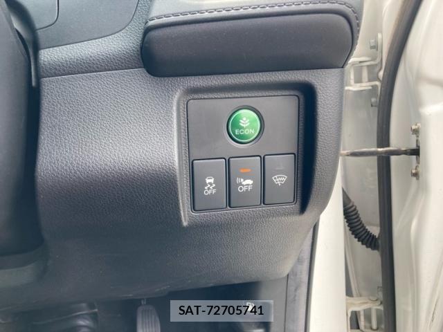Honda VEZEL 2014-09 7458652-17