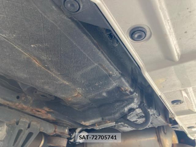 Honda VEZEL 2014-09 7458652-21