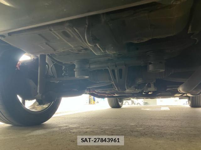 Honda VEZEL 2016-08 7503496-13