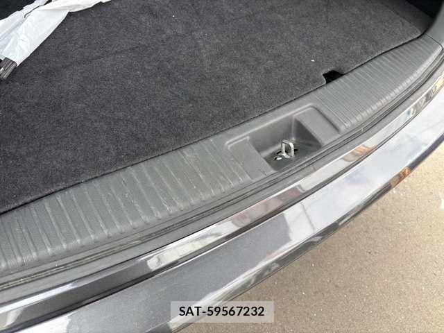 Honda VEZEL 2017-02 7510383-6