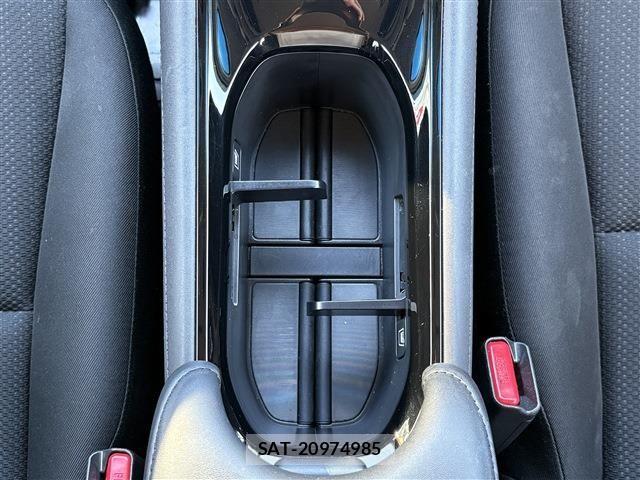 Honda VEZEL 2017-11 7563035-18