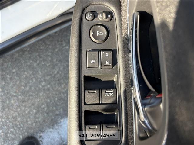 Honda VEZEL 2017-11 7563035-23