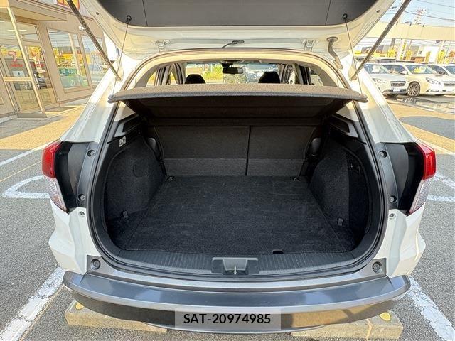 Honda VEZEL 2017-11 7563035-29
