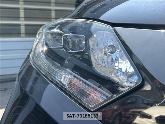 Honda VEZEL 2018-01 7730359-9