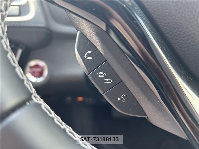 Honda VEZEL 2018-01 7730359-17