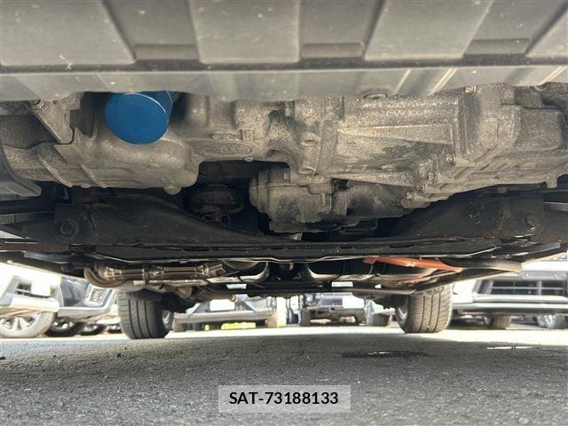 Honda VEZEL 2018-01 7730359-28