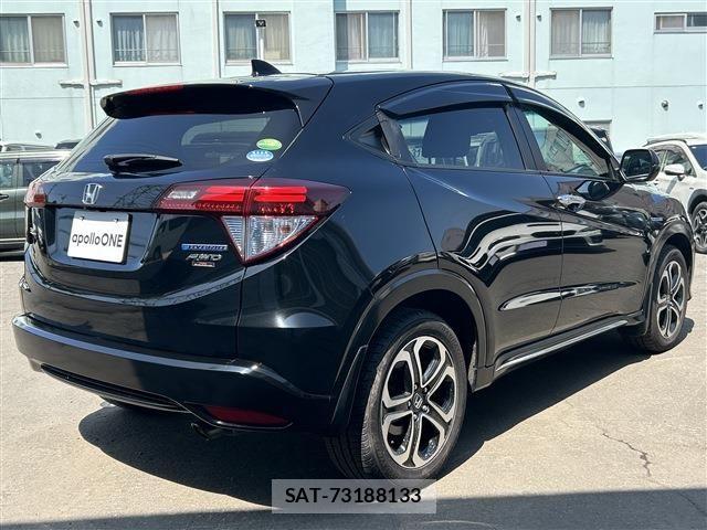 Honda VEZEL 2018-01 7730359-4